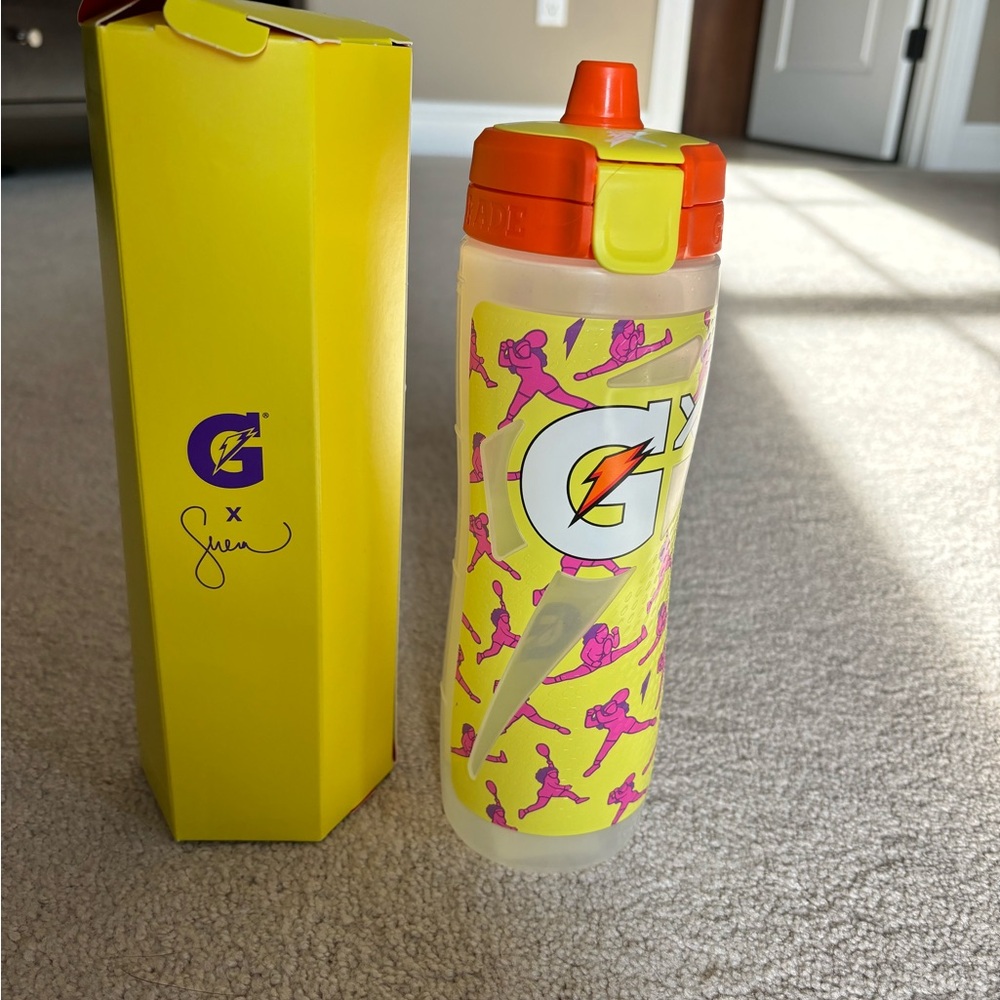 Serena Williams Gatorade bottle 30oz NWT